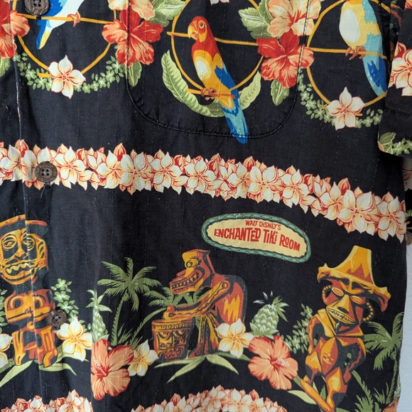 Tommy Bahama Disney Parks Enchanted Tiki Room Silk Shirt Size Large Pre Owned - Picture 3 of 9